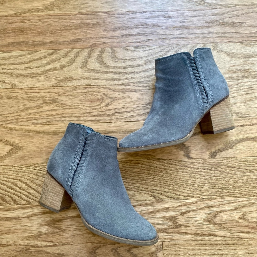 Blondo waterproof booties 8